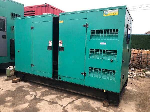 中沙怎样合理控制磷酸铁锂蓄电池的充放电倍率以延长其使用寿命？